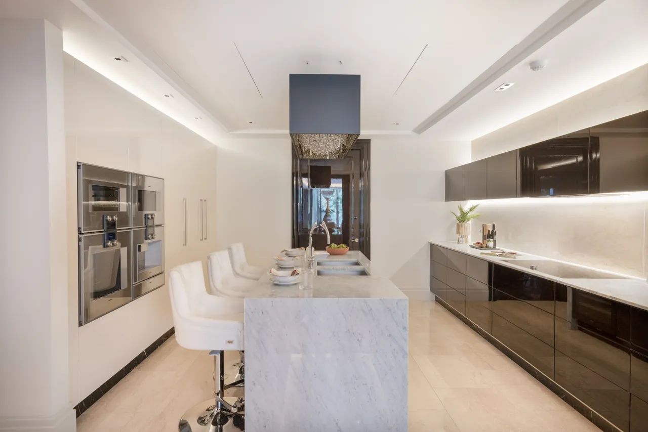 Ebury Square, Belgravia, London, photo 6
