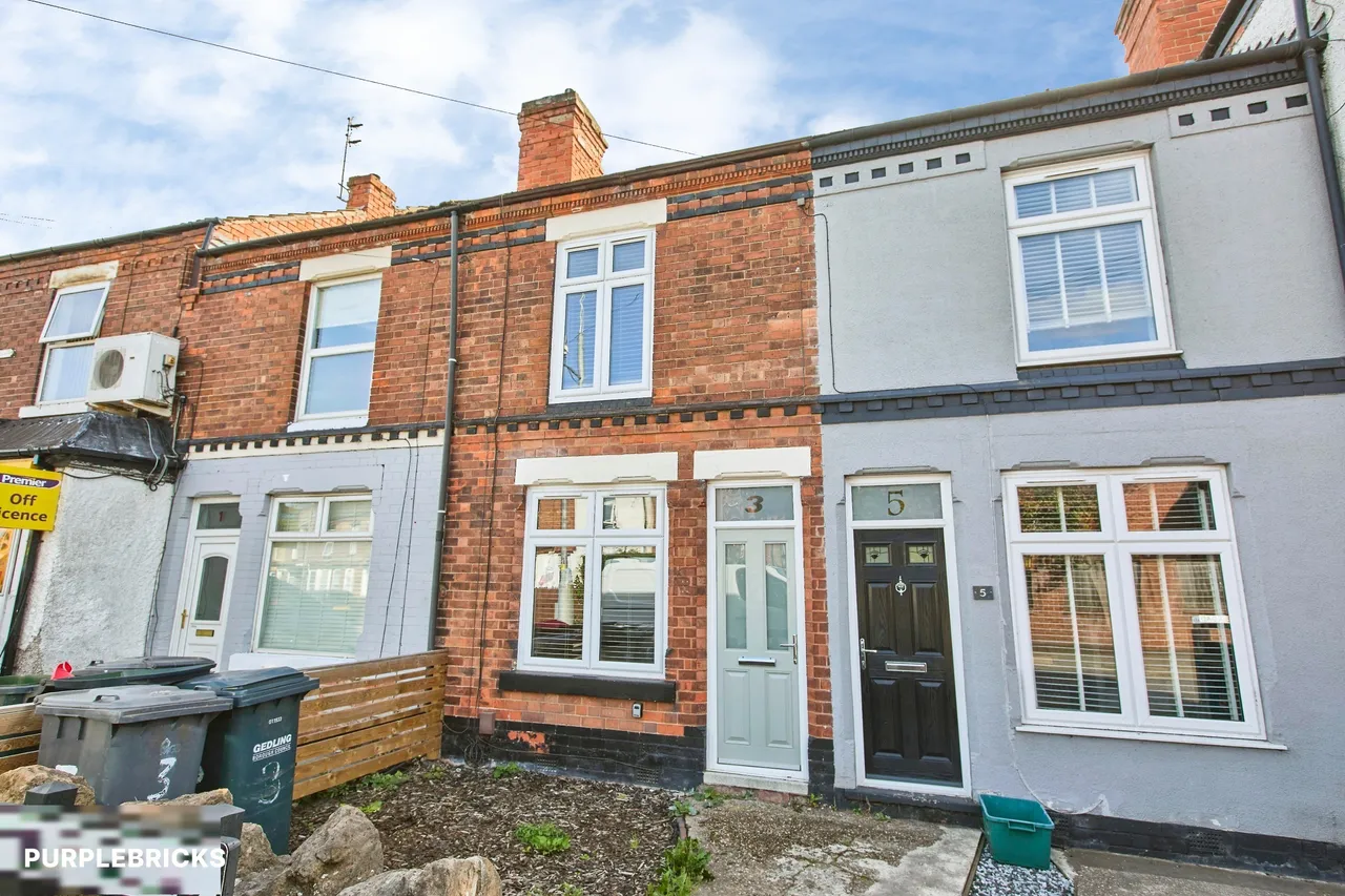 3 bed house for sale, Vale Road, Colwick, NG4