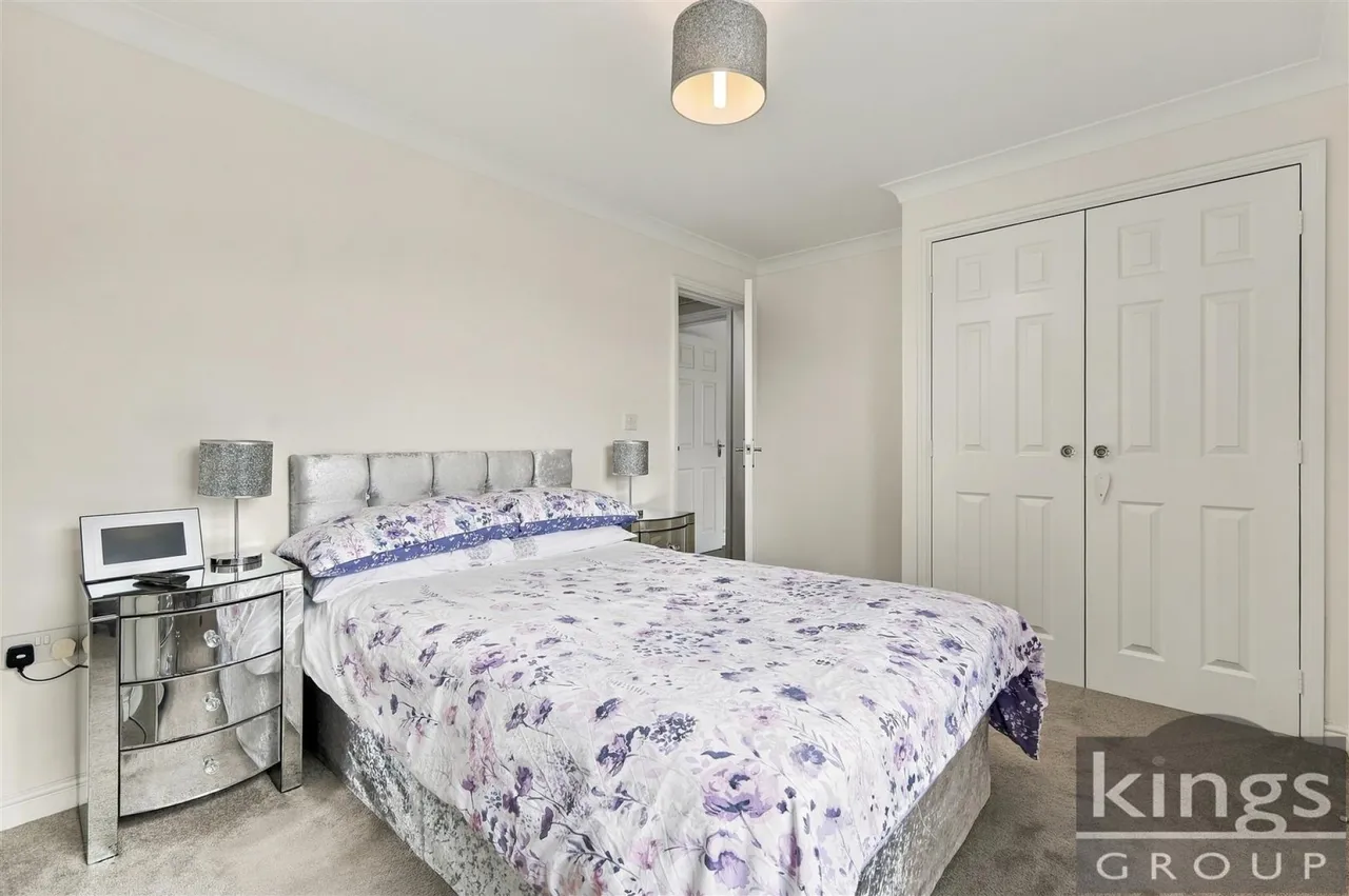 Little Grove Avenue, Cheshunt, photo 30