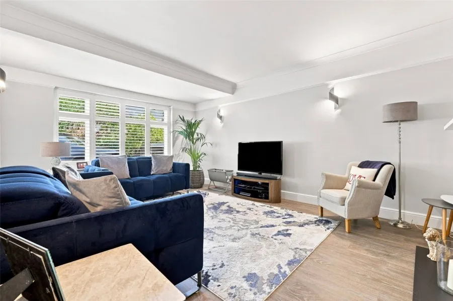 with 4 bedrooms in Bishop's Stortford, CM23, photo 8