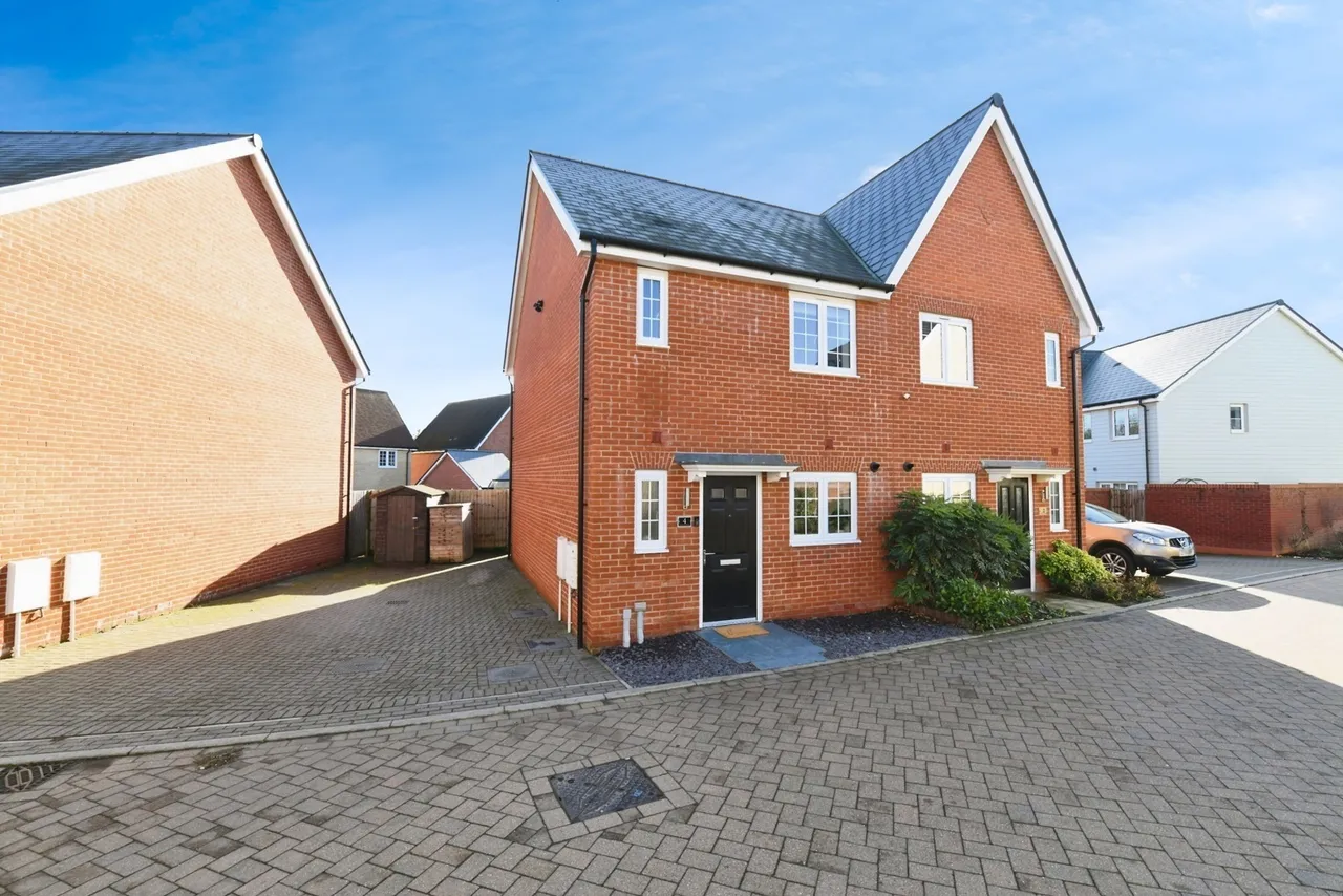 2 bed house for sale — Turner Gardens, Witham, Essex, CM8