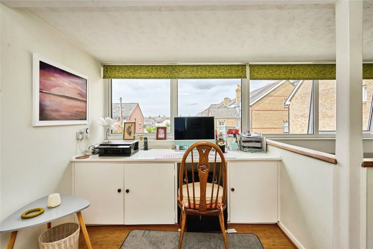 Albert Street, Newport, PO30, photo 18