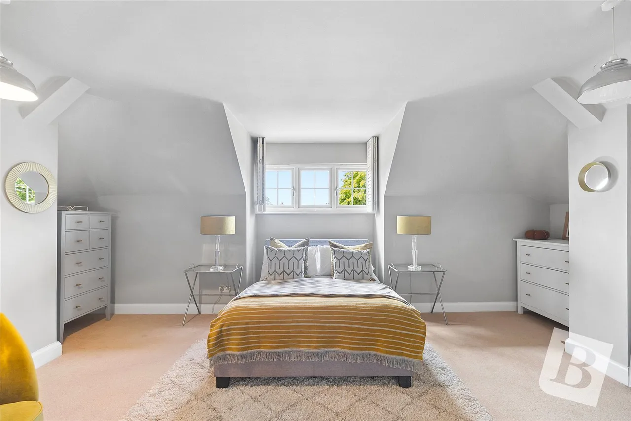 Hillside Walk, Brentwood, CM14, photo 22