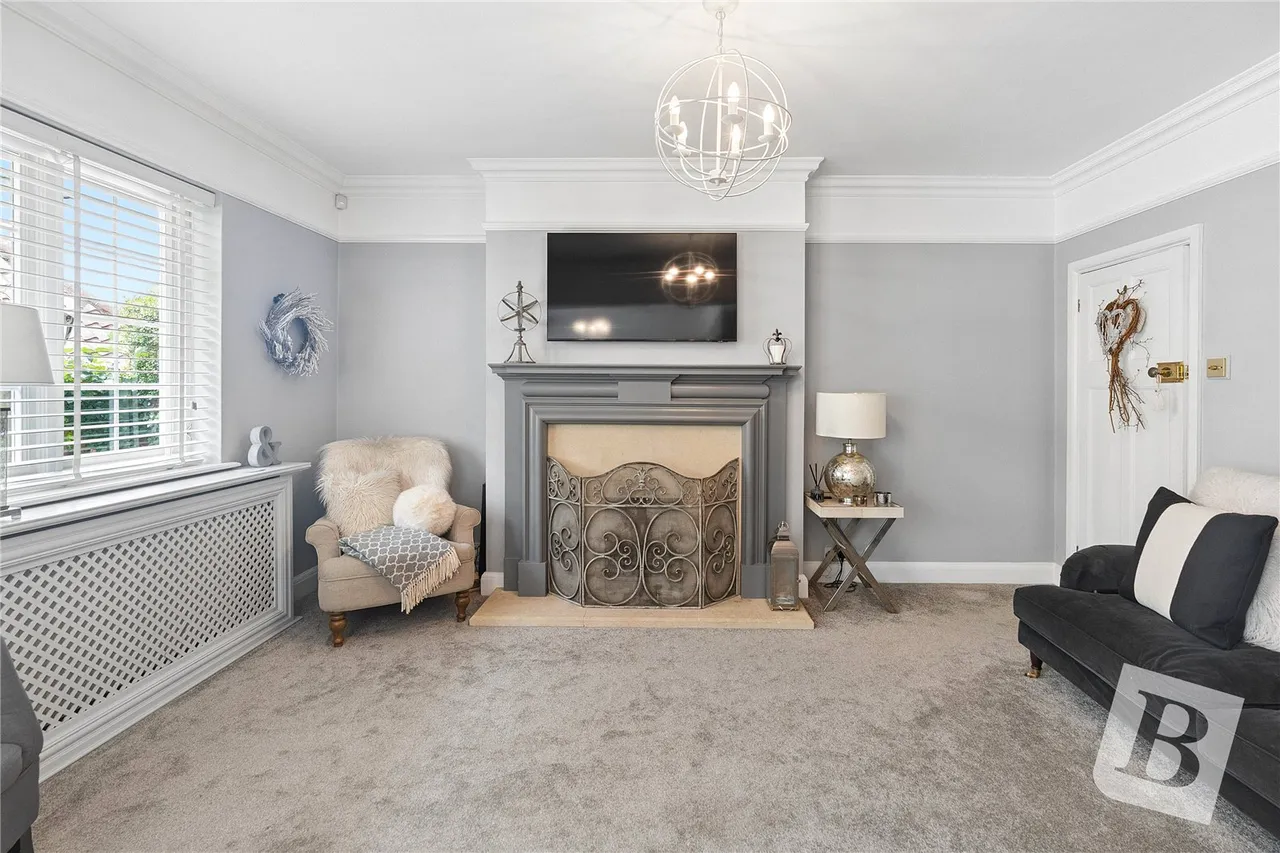 Hillside Walk, Brentwood, CM14, photo 4