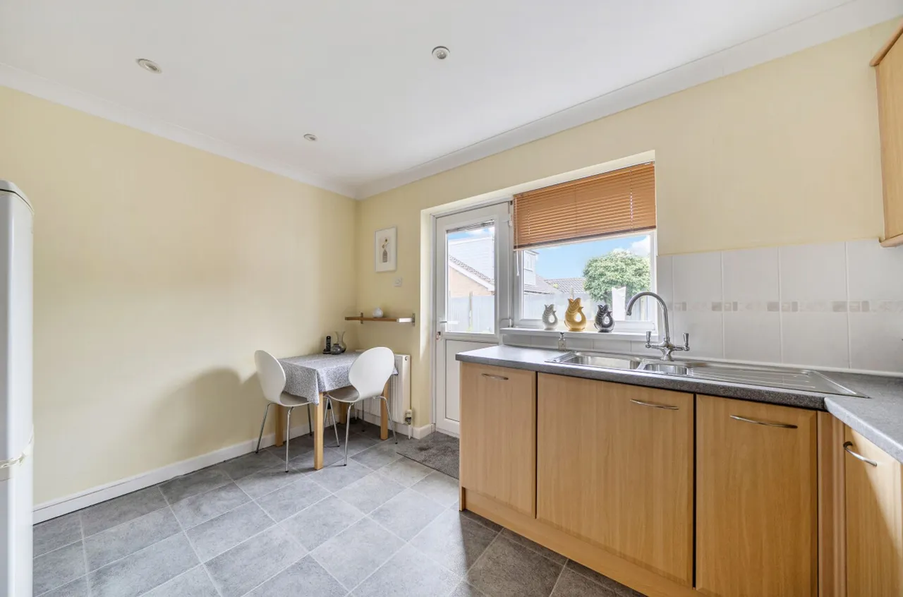 Worcester Close, West Meads, PO21, photo 9