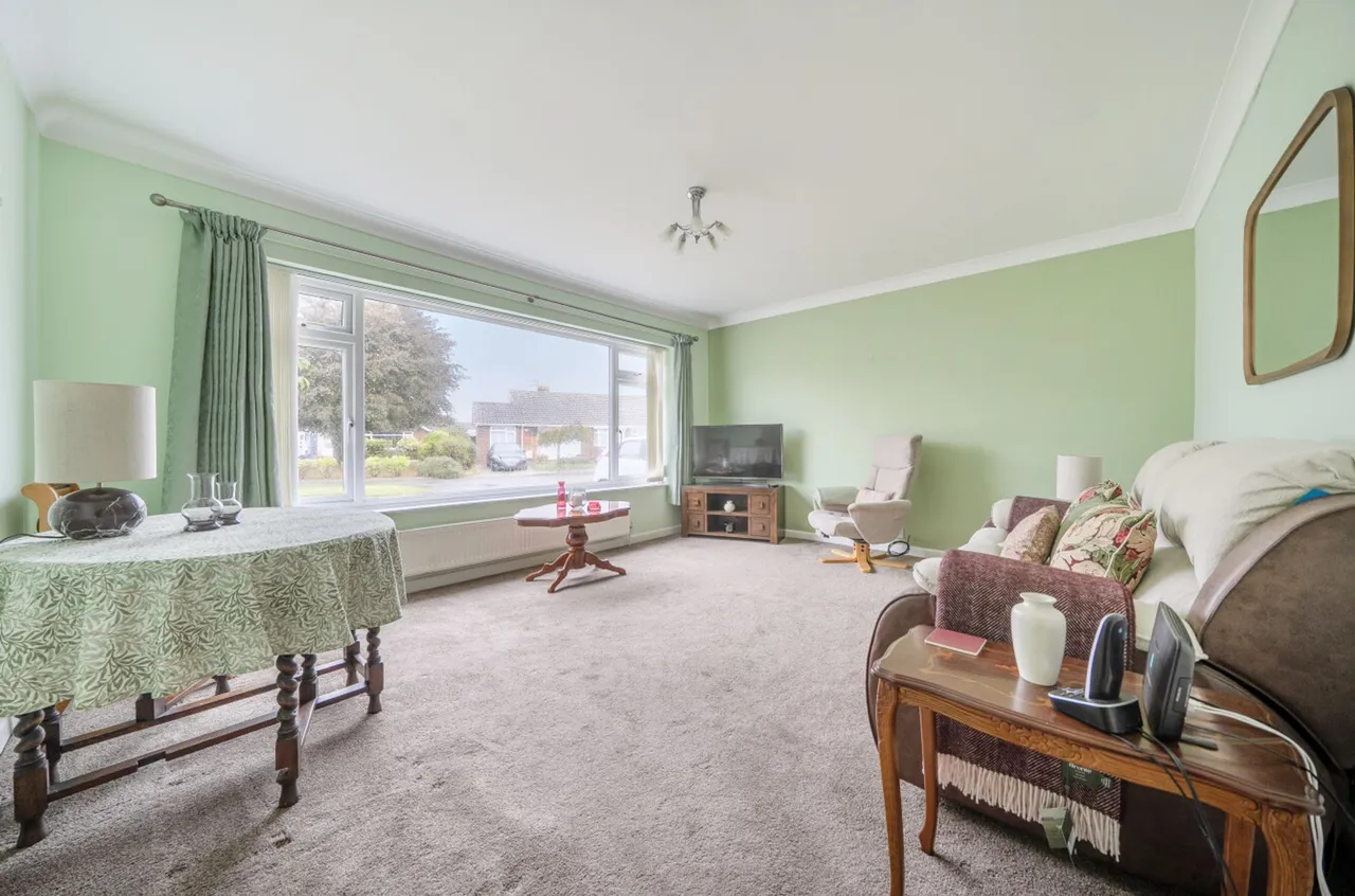 Worcester Close, West Meads, PO21, photo 2