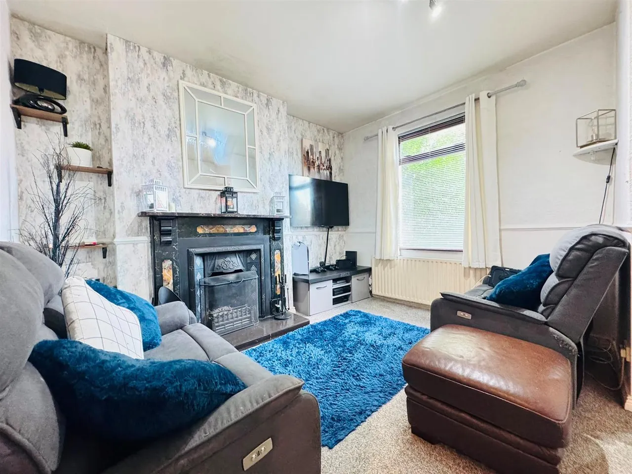 Carnmoney Road, Newtownabbey, BT36, photo 2