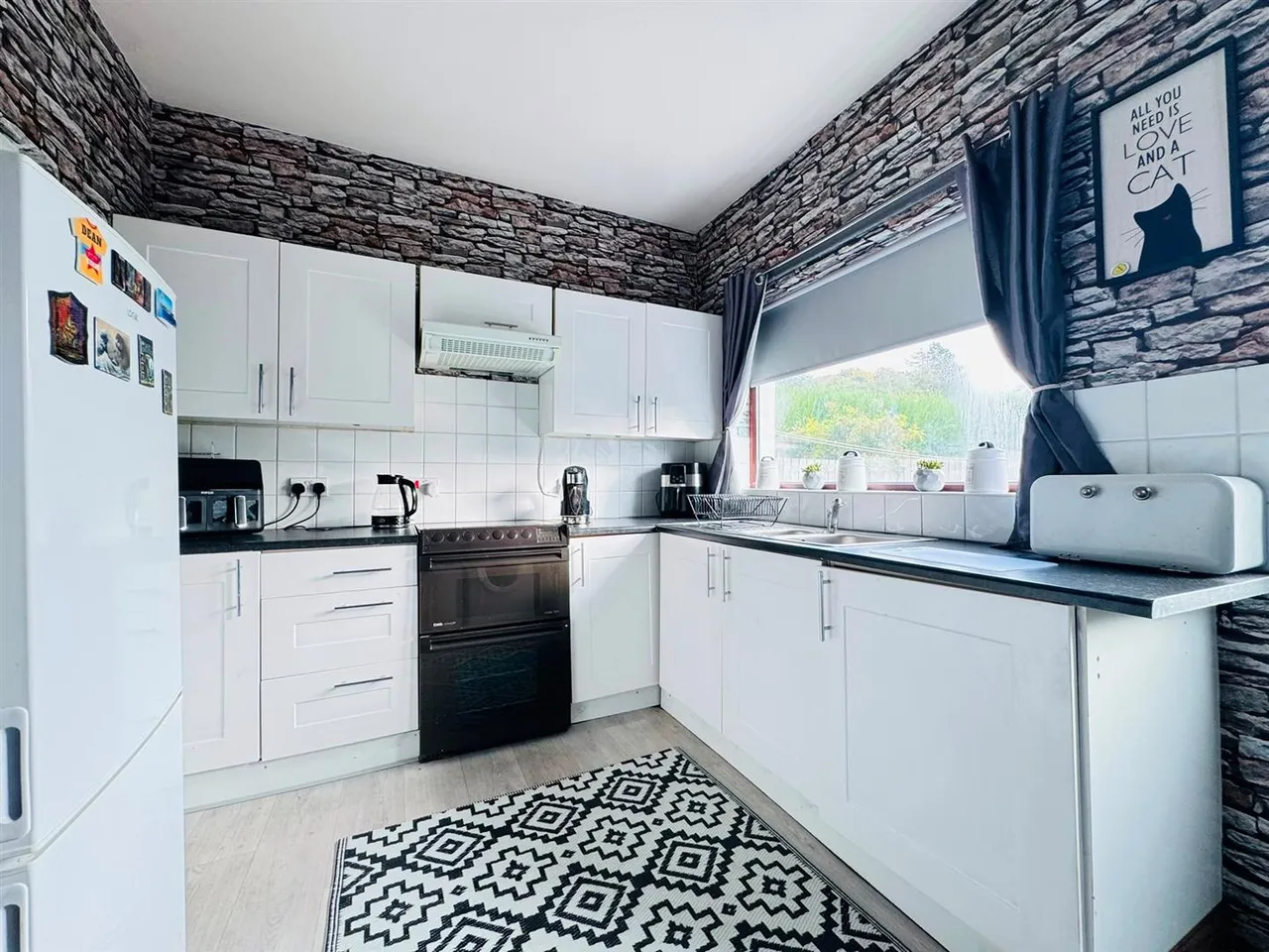 Carnmoney Road, Newtownabbey, BT36, photo 5