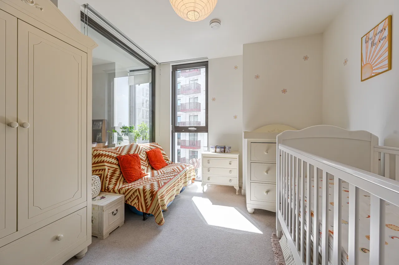 Flat 36, 60 Barge Walk, London, photo 5