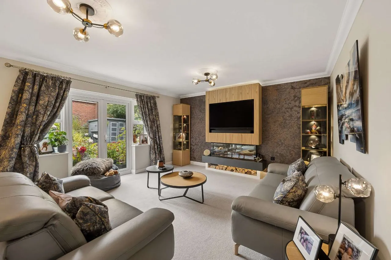 Kendal Way, Chorlton, Crewe, Cheshire, CW2 5SA, photo 4