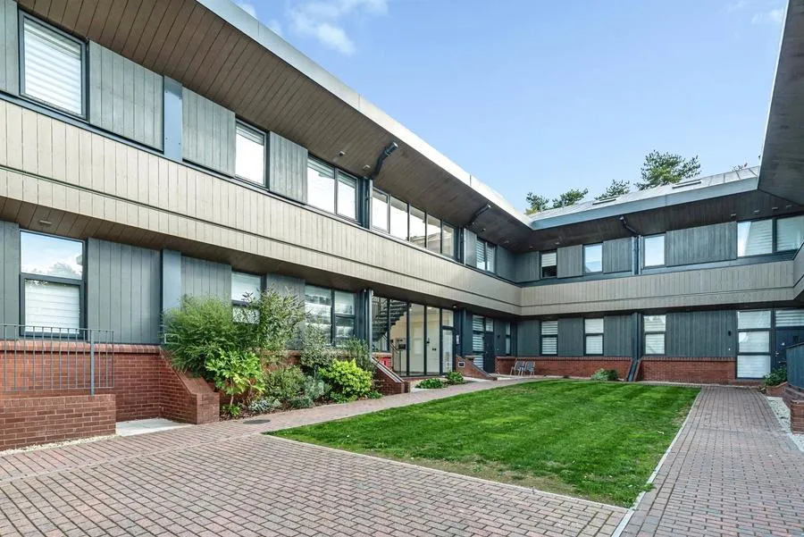 Fairview House, Ashwood park, RG23, photo 17
