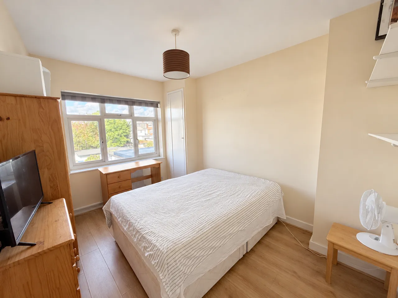 Highfield Road, Woodford Green, IG8, photo 12