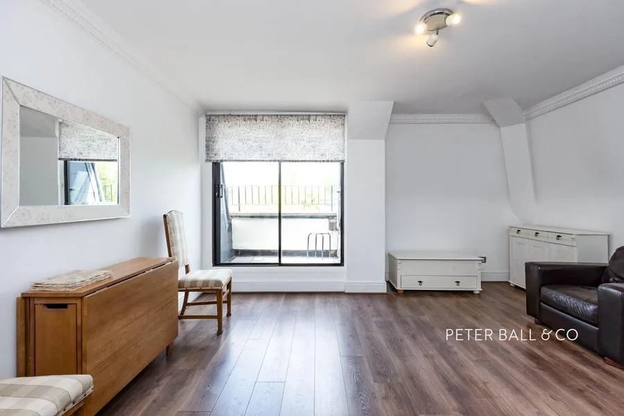 Pittville Circus Road, Cheltenham, GL52, photo 3