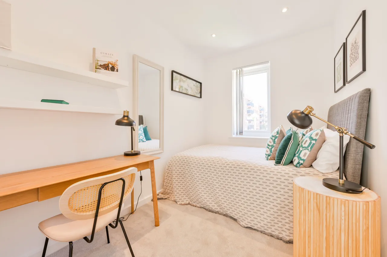 10 Reynard Way, Brentford, photo 8