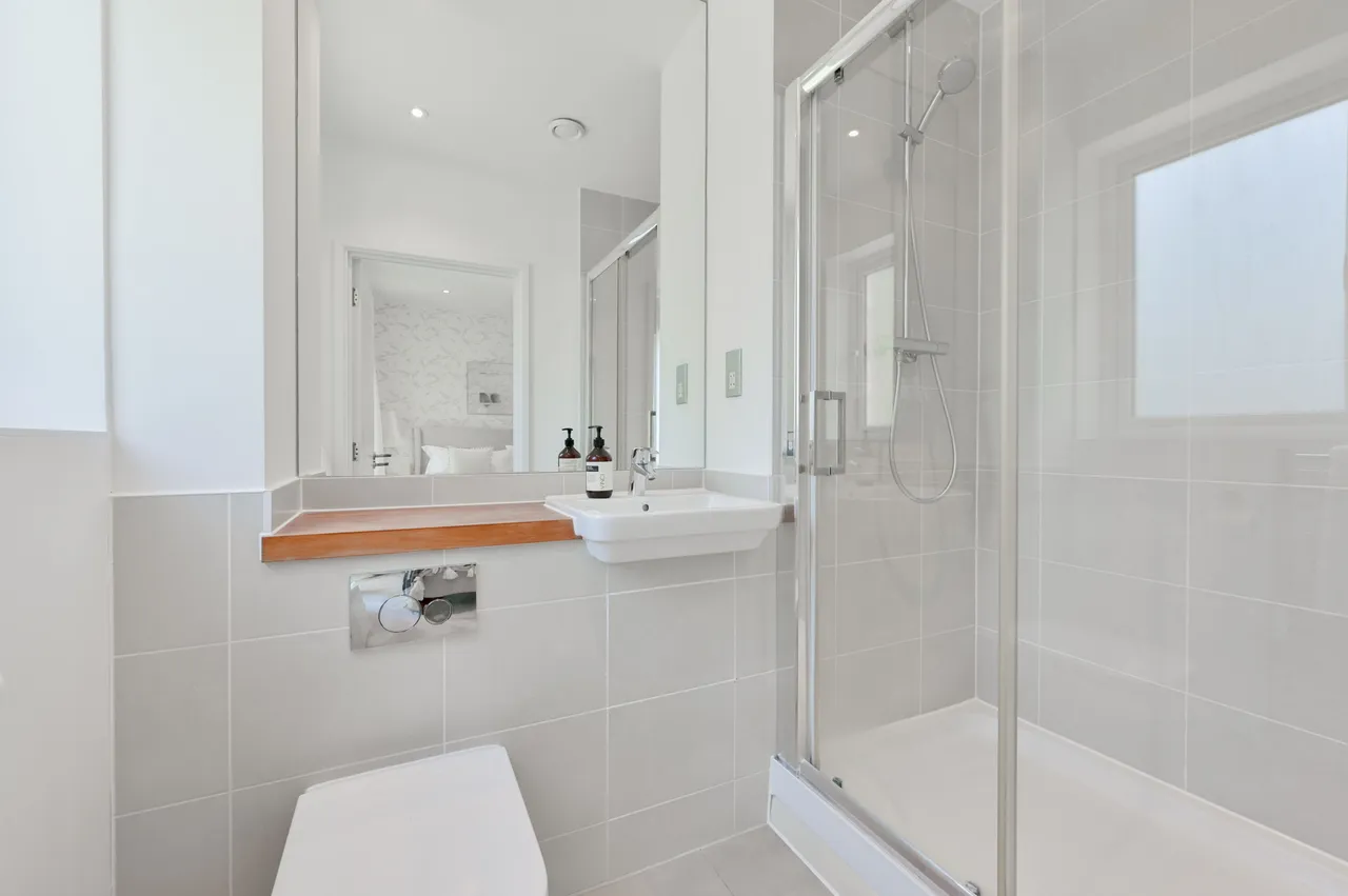 10 Reynard Way, Brentford, photo 11