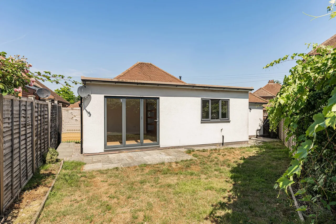 Combe Road, Farncombe, GU7, photo 18