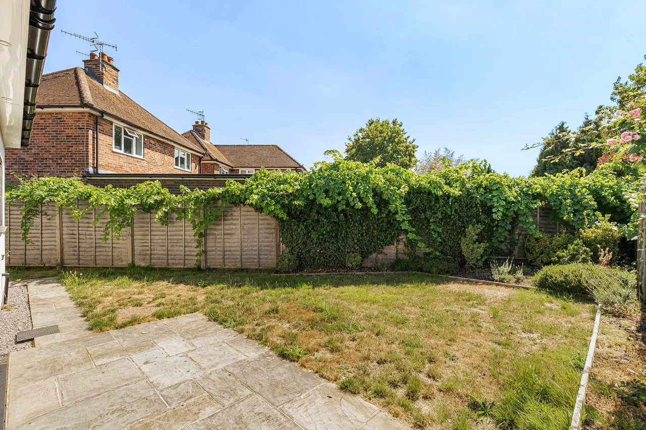 Combe Road, Farncombe, GU7, photo 4