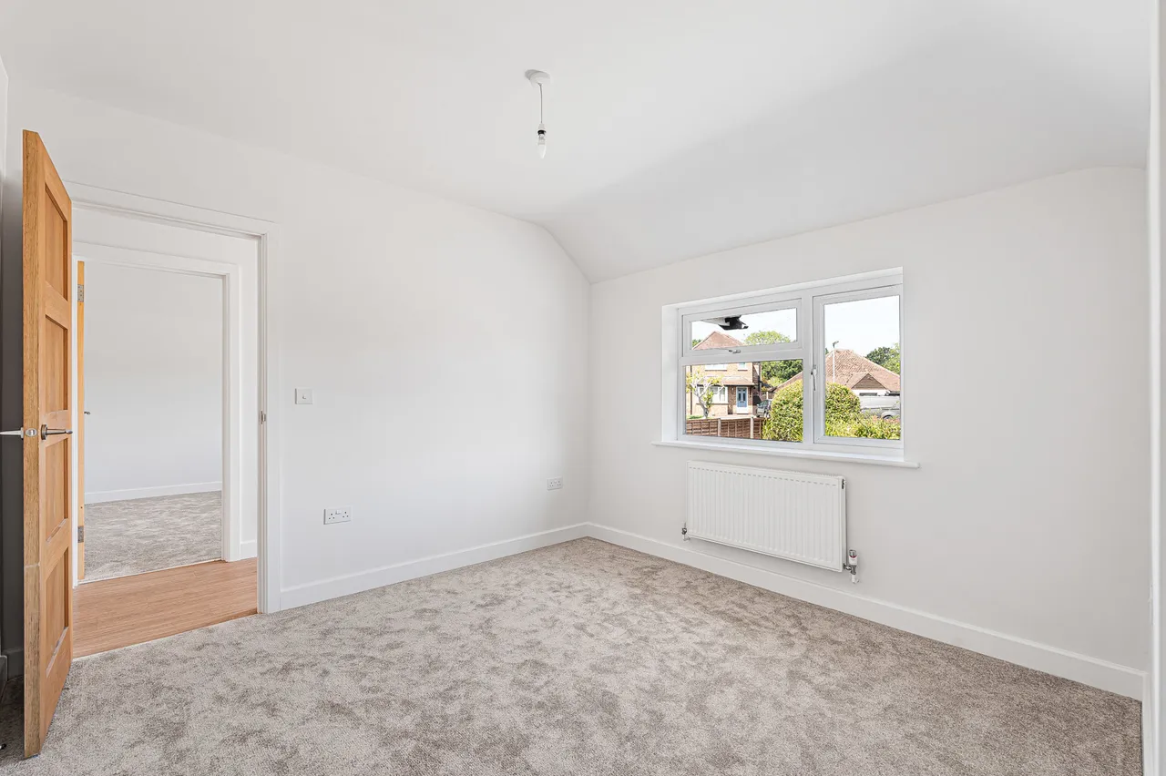 Combe Road, Farncombe, GU7, photo 10