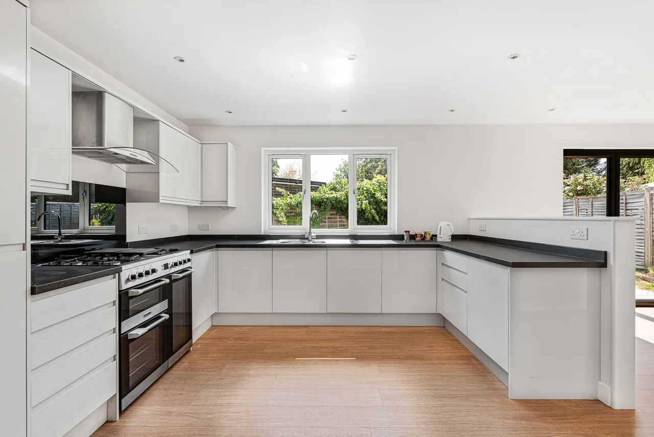 Combe Road, Farncombe, GU7, photo 7