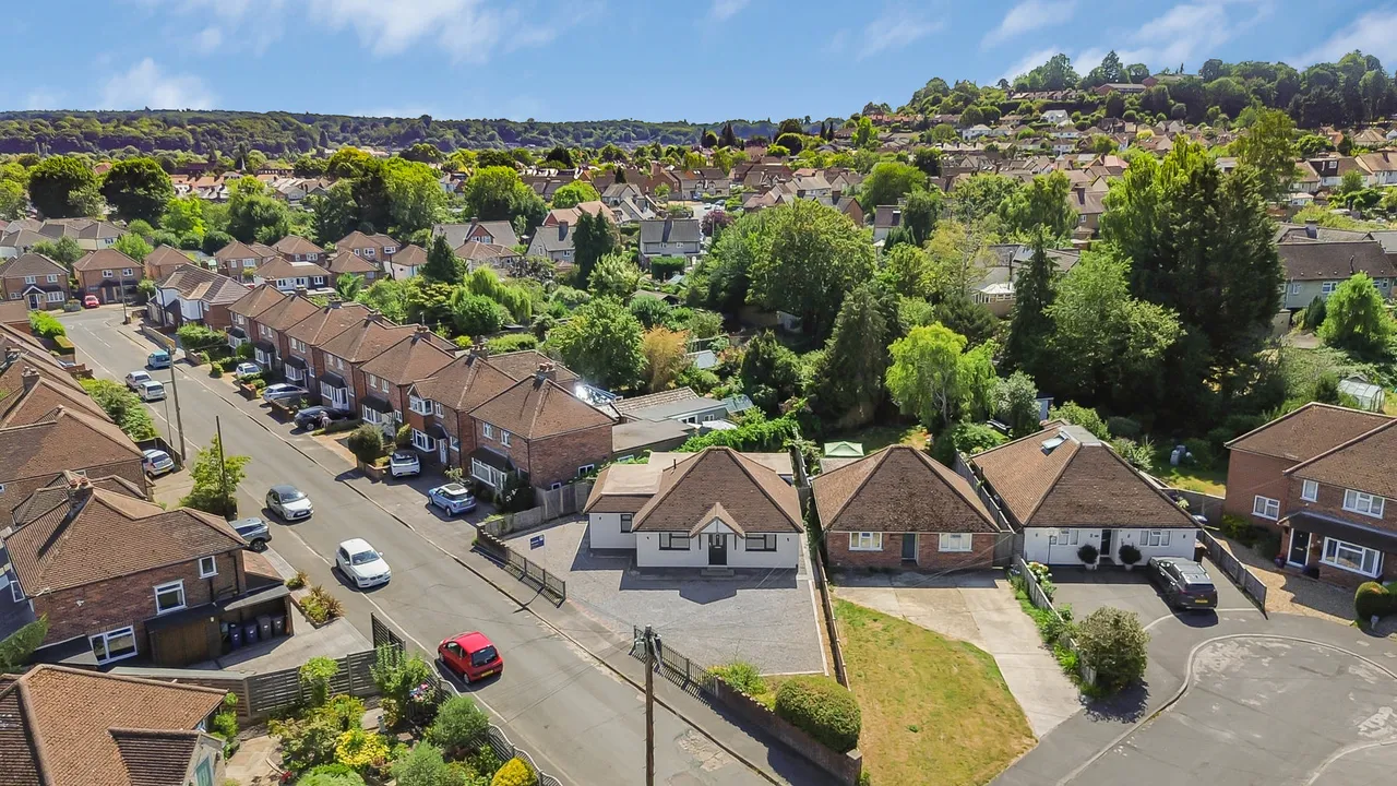 Combe Road, Farncombe, GU7, photo 21