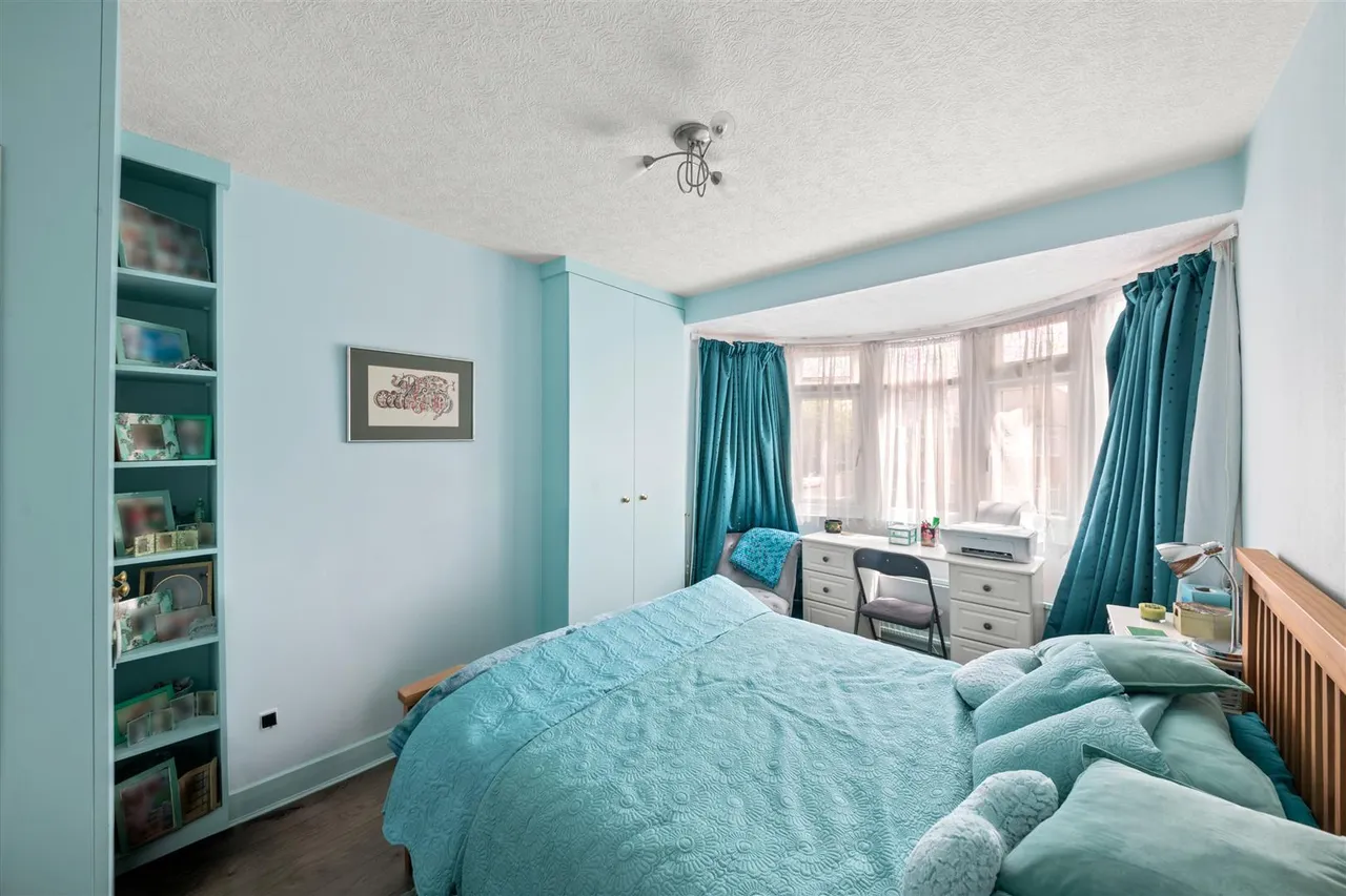 Diamond Road, Ruislip, photo 9