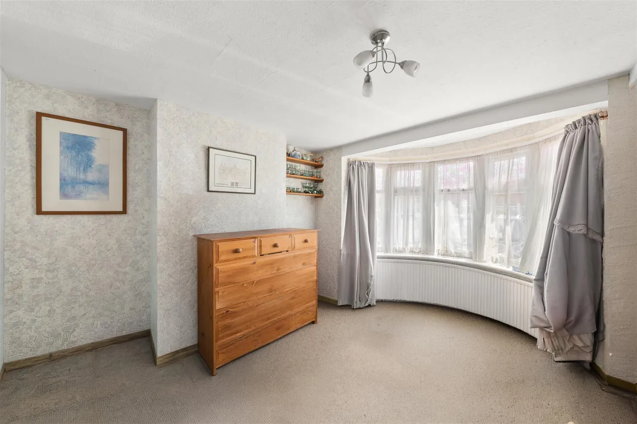 Diamond Road, Ruislip, photo 6