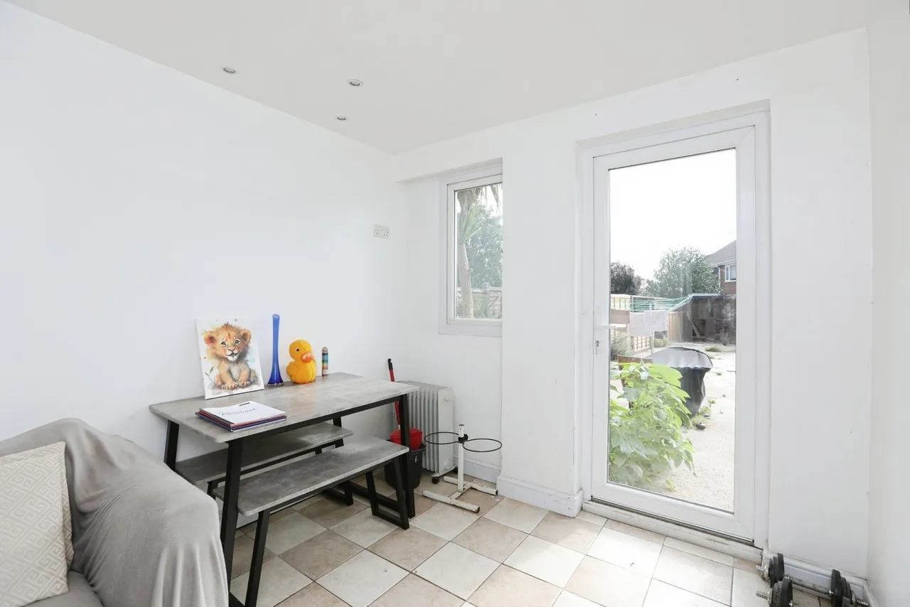 Barrow Grove, Sittingbourne, Kent, ME10, photo 13