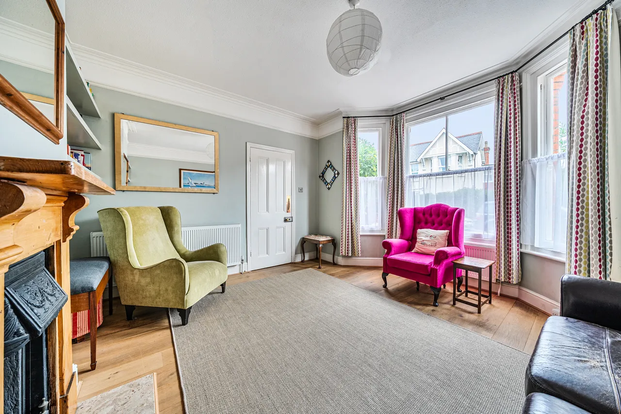 Fengates Road, Redhill, RH1, photo 5
