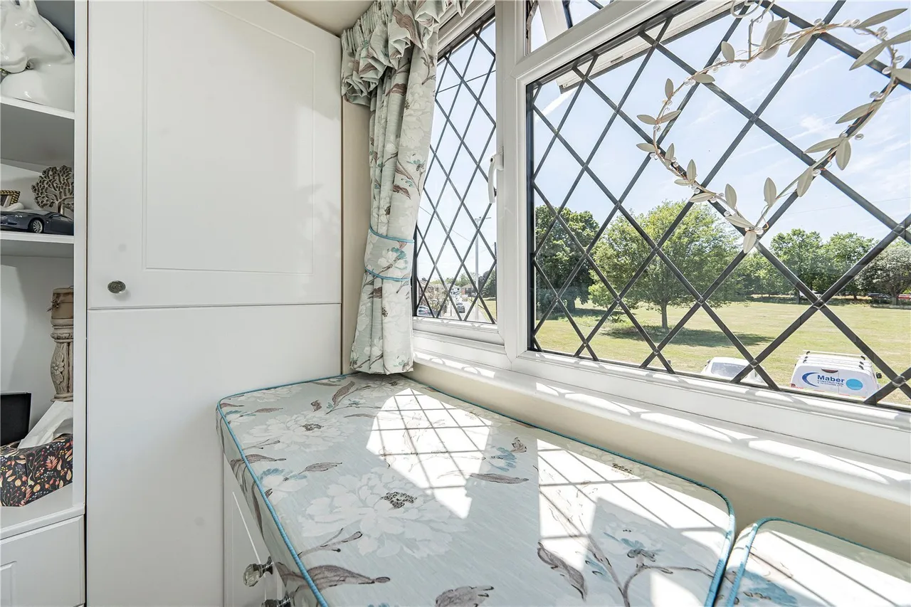 Dell Road, West Drayton, UB7, photo 15