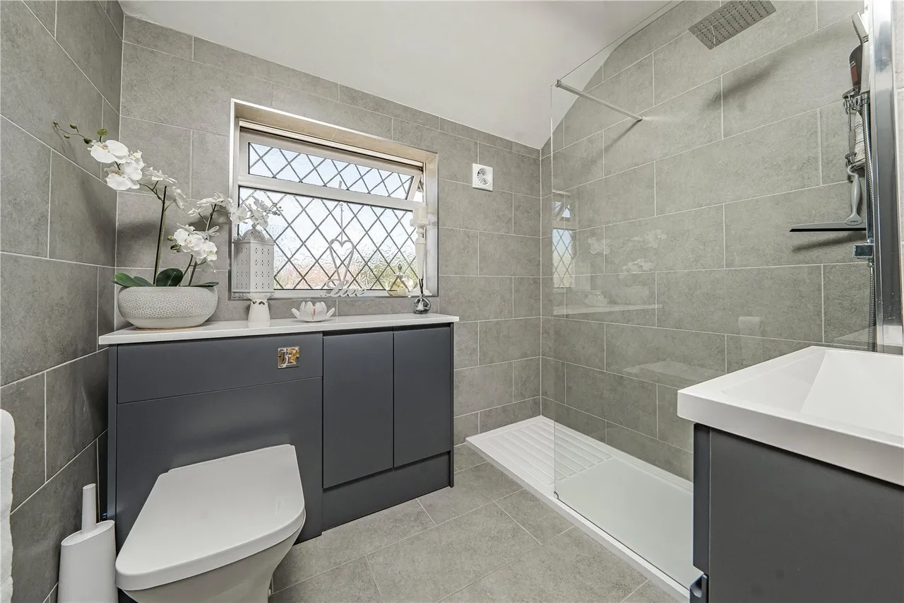 Dell Road, West Drayton, UB7, photo 16