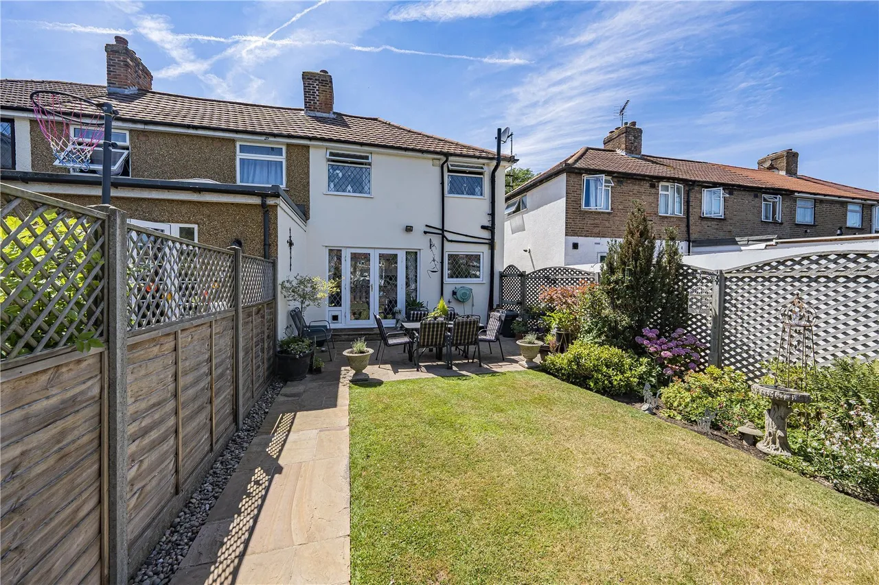 Dell Road, West Drayton, UB7, photo 8