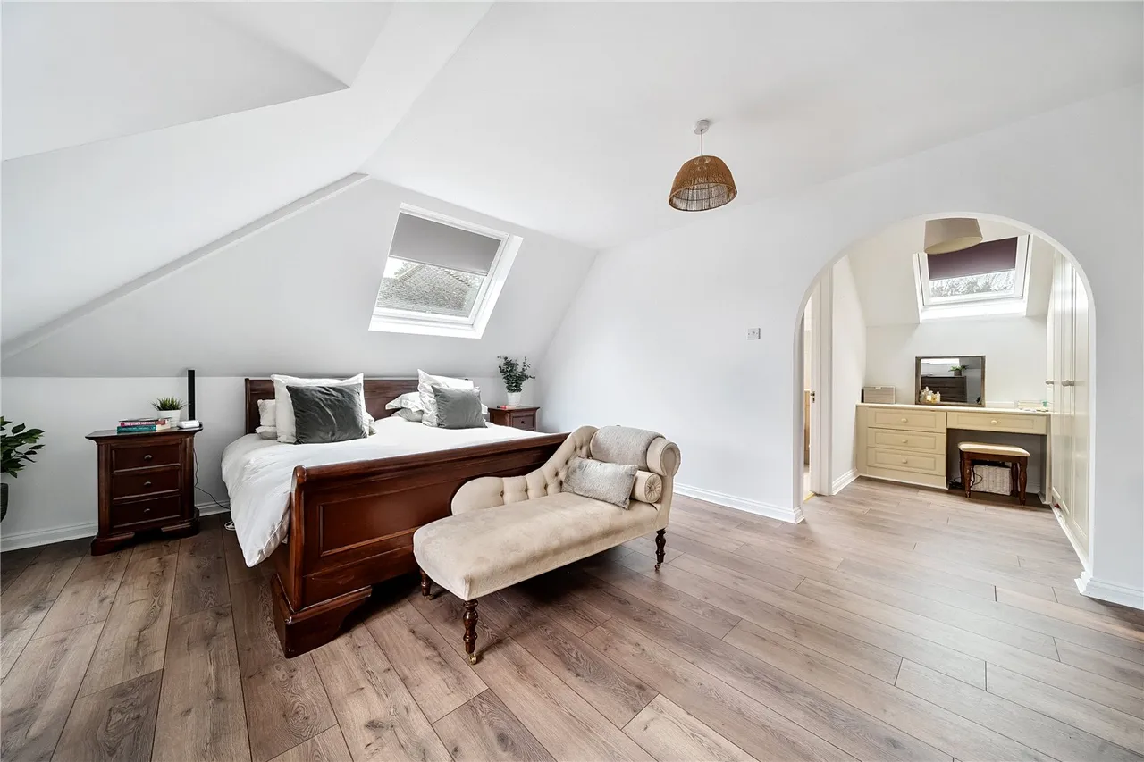 Claremont Avenue, Camberley, Surrey, GU15 2DR, photo 6