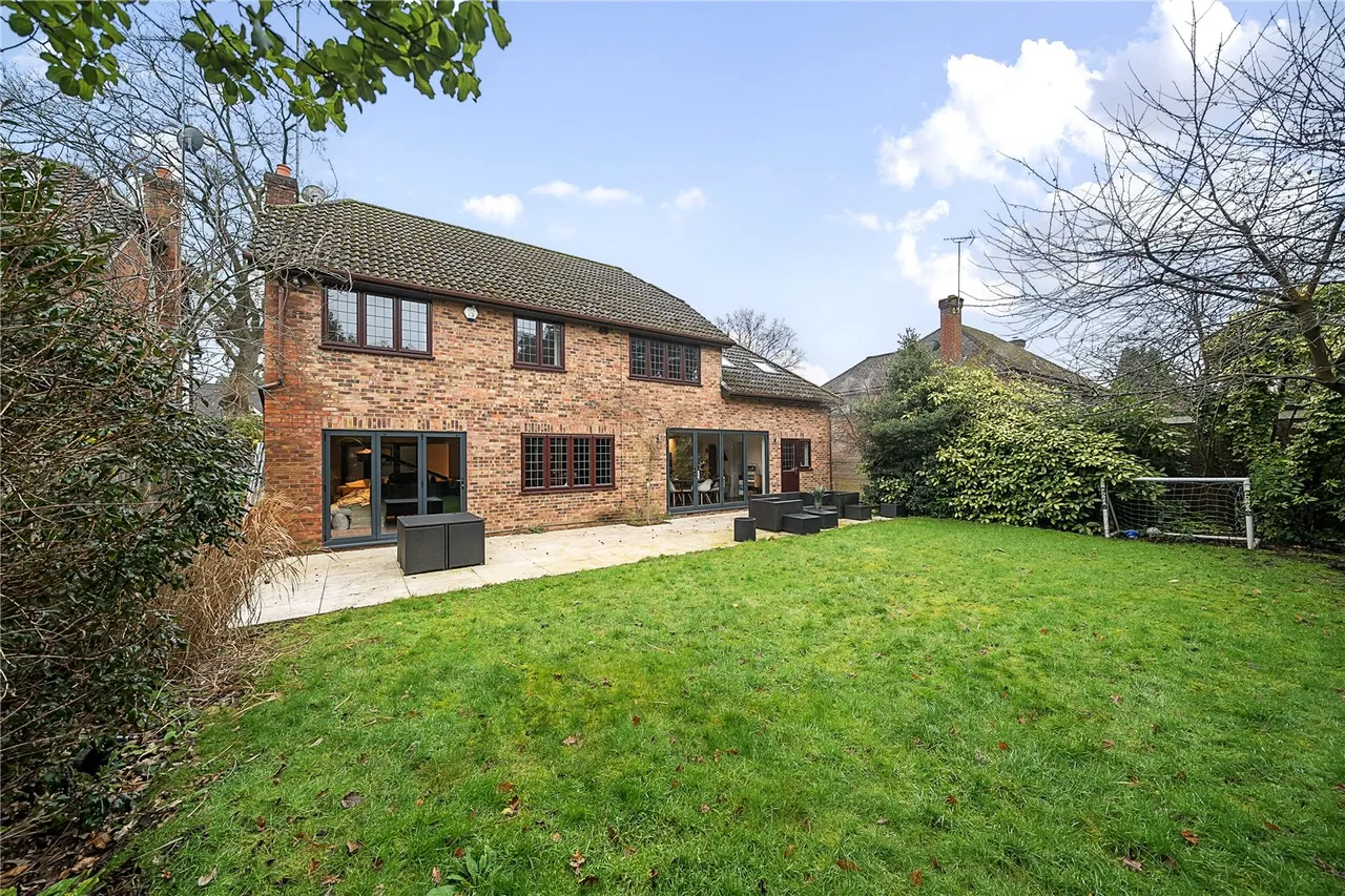 Claremont Avenue, Camberley, Surrey, GU15 2DR, photo 10