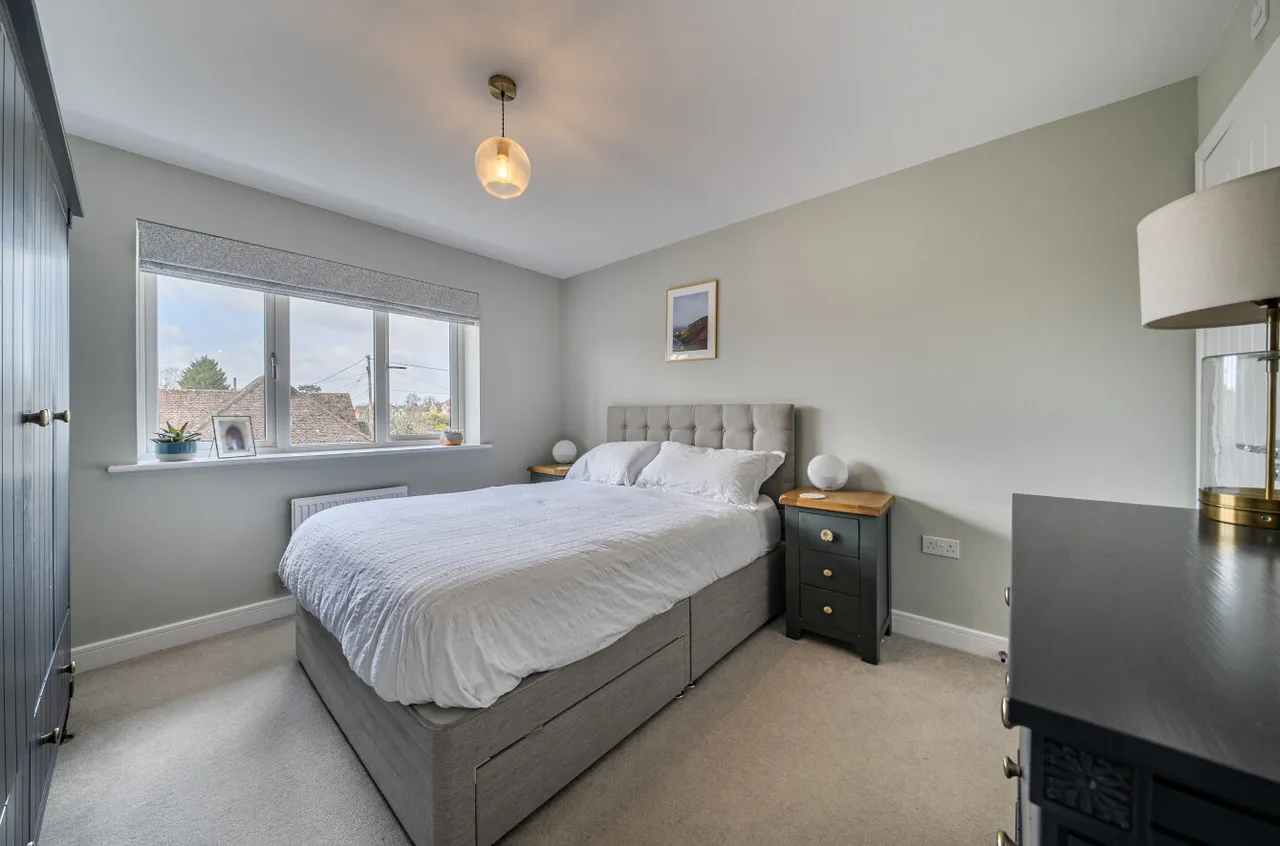 Lucas Drive, West End, Woking, Surrey, GU24 9GG, photo 15