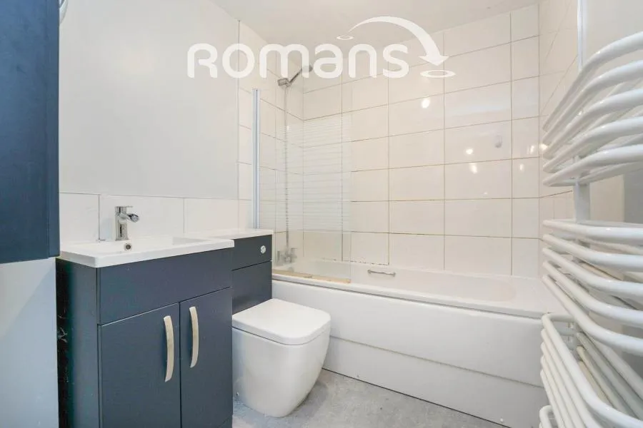 Luna Close, Swindon, SN25, photo 8