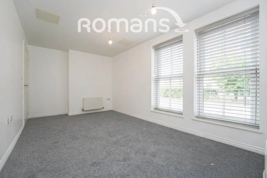 Luna Close, Swindon, SN25, photo 7
