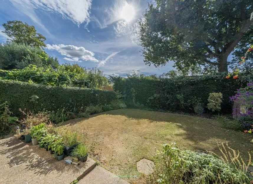 The Ridings, Sunbury-on-thames, TW16, photo 8