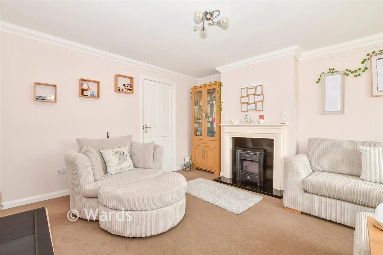 Cobbs Close, Paddock Wood, TN12, photo 6
