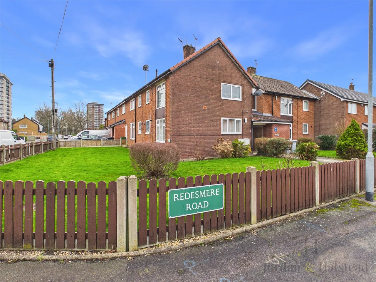 Redesmere Road, Handforth, Wilmslow, Cheshire, SK9 3RX, photo 4