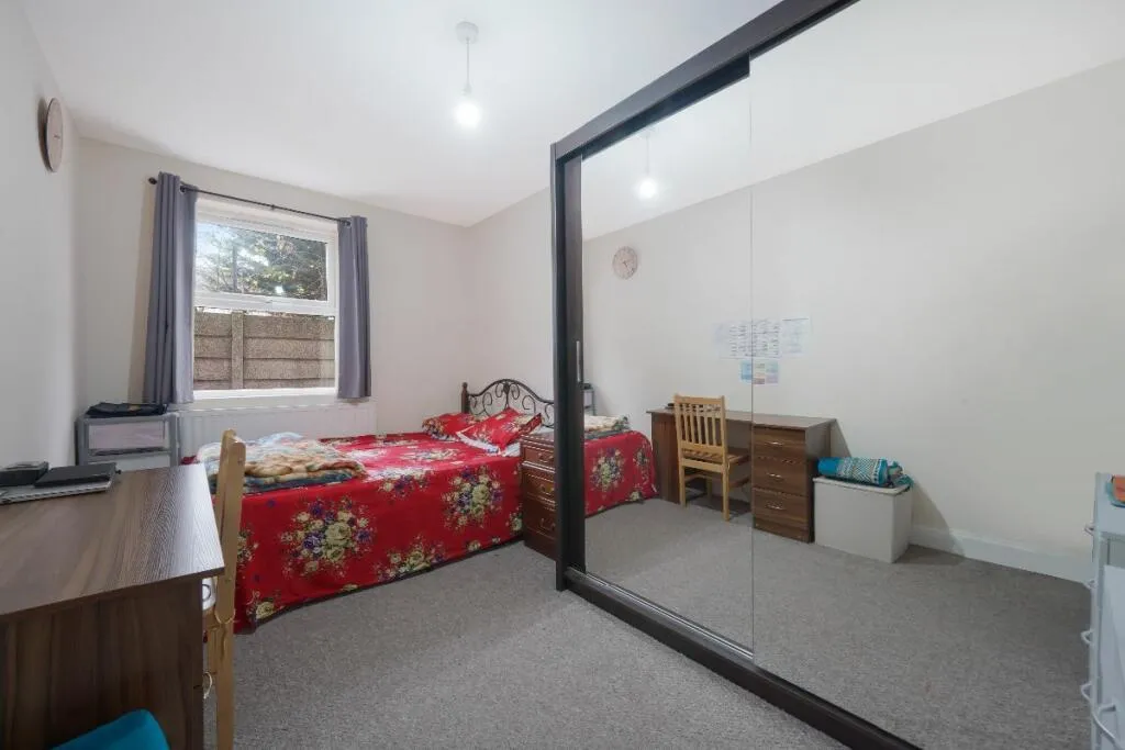 Wellington Road, London, E7, photo 10