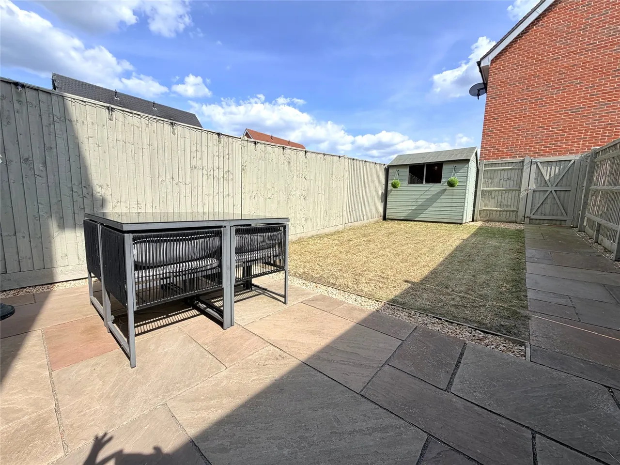 Emerald Avenue, Fleet, Hampshire, GU51 5DG, photo 3