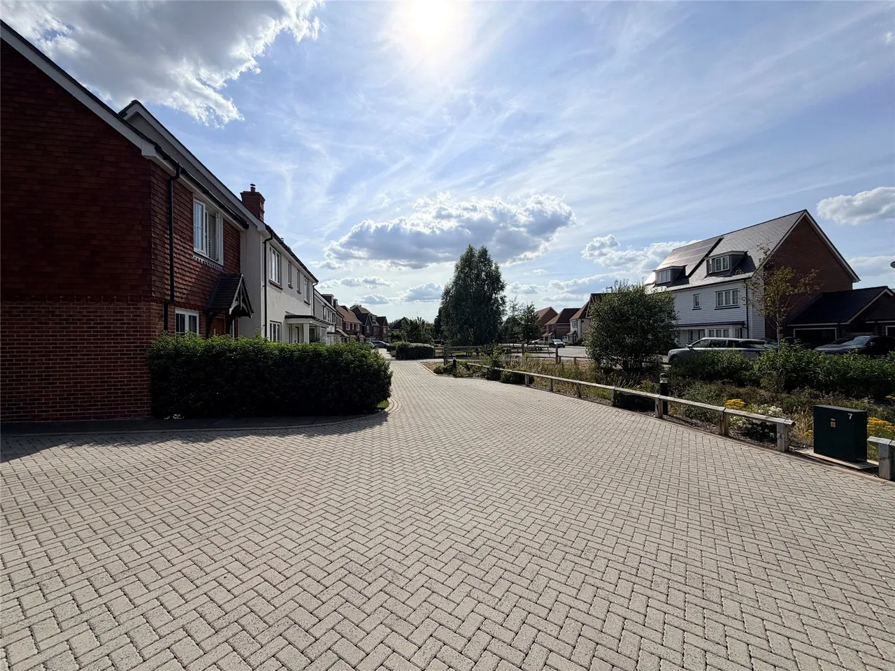 Emerald Avenue, Fleet, Hampshire, GU51 5DG, photo 10