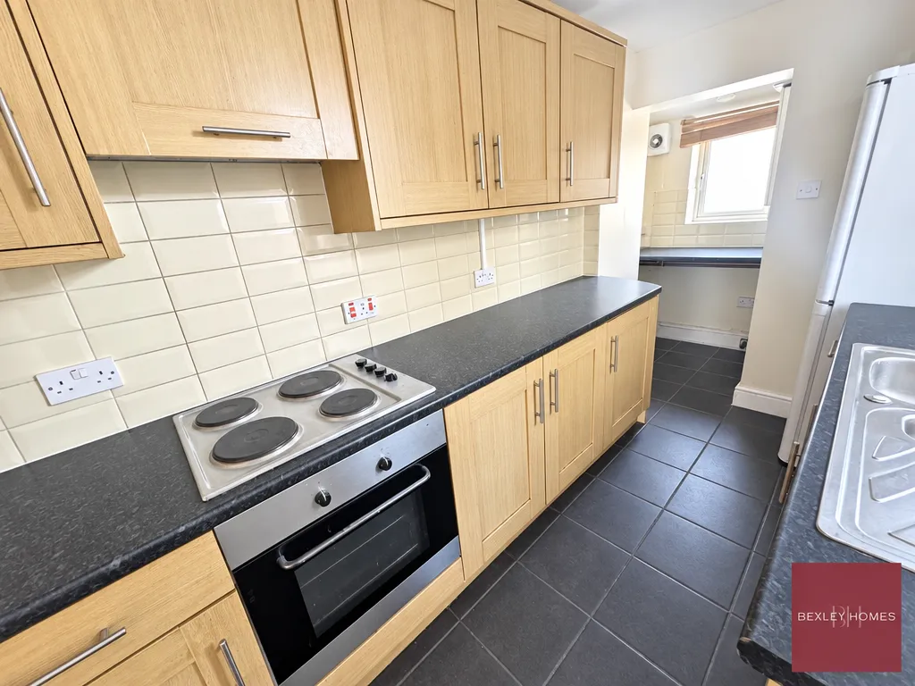 2 bed house to rent, Swanscombe Street, Swanscombe, DA10