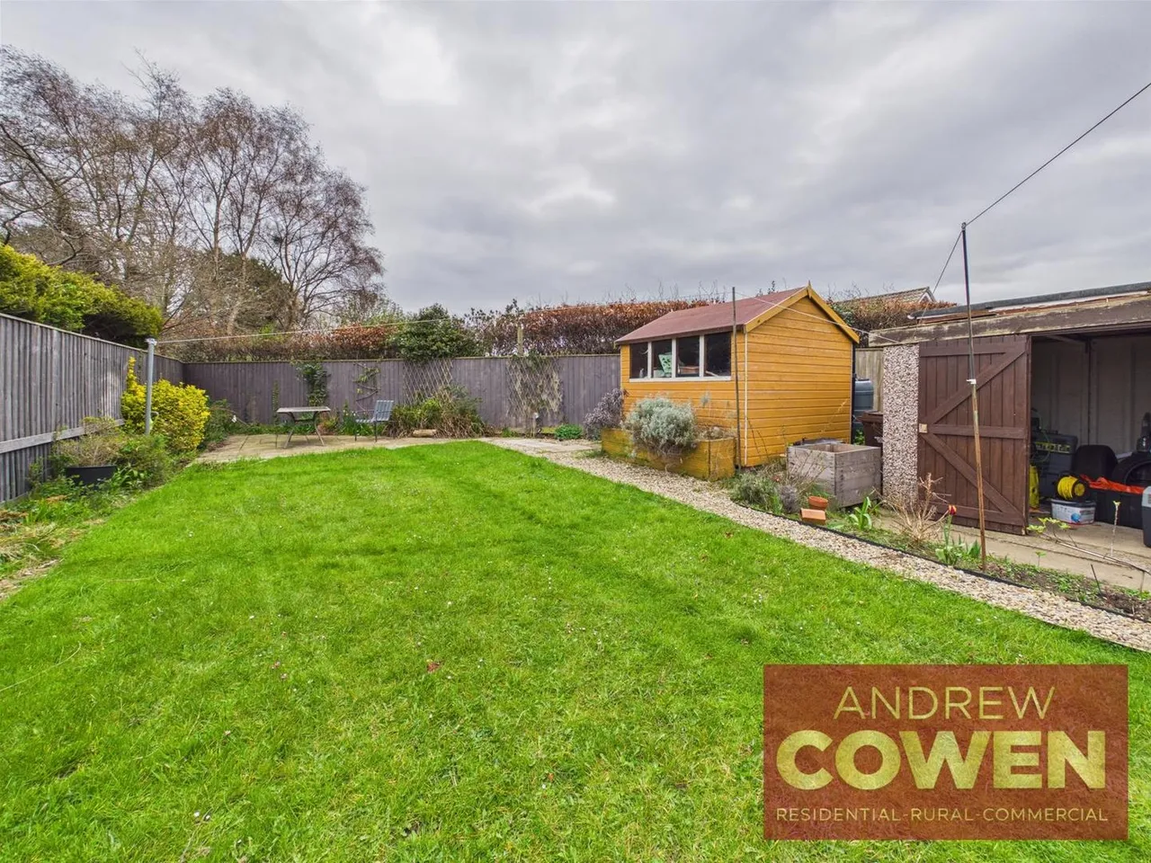 Burniston Gardens, Scarborough YO13 0HW, photo 27