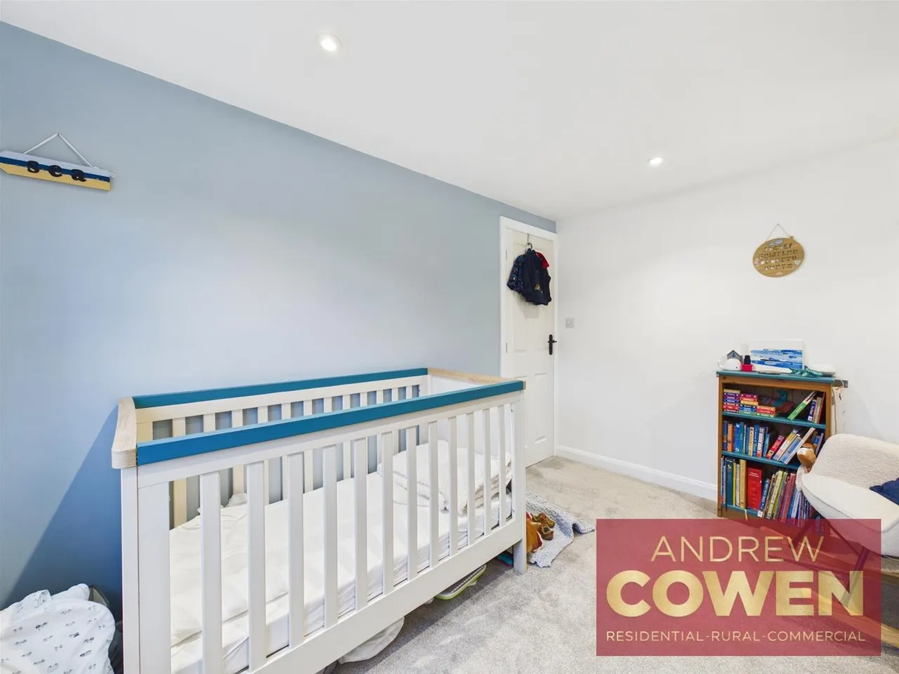 Burniston Gardens, Scarborough YO13 0HW, photo 19