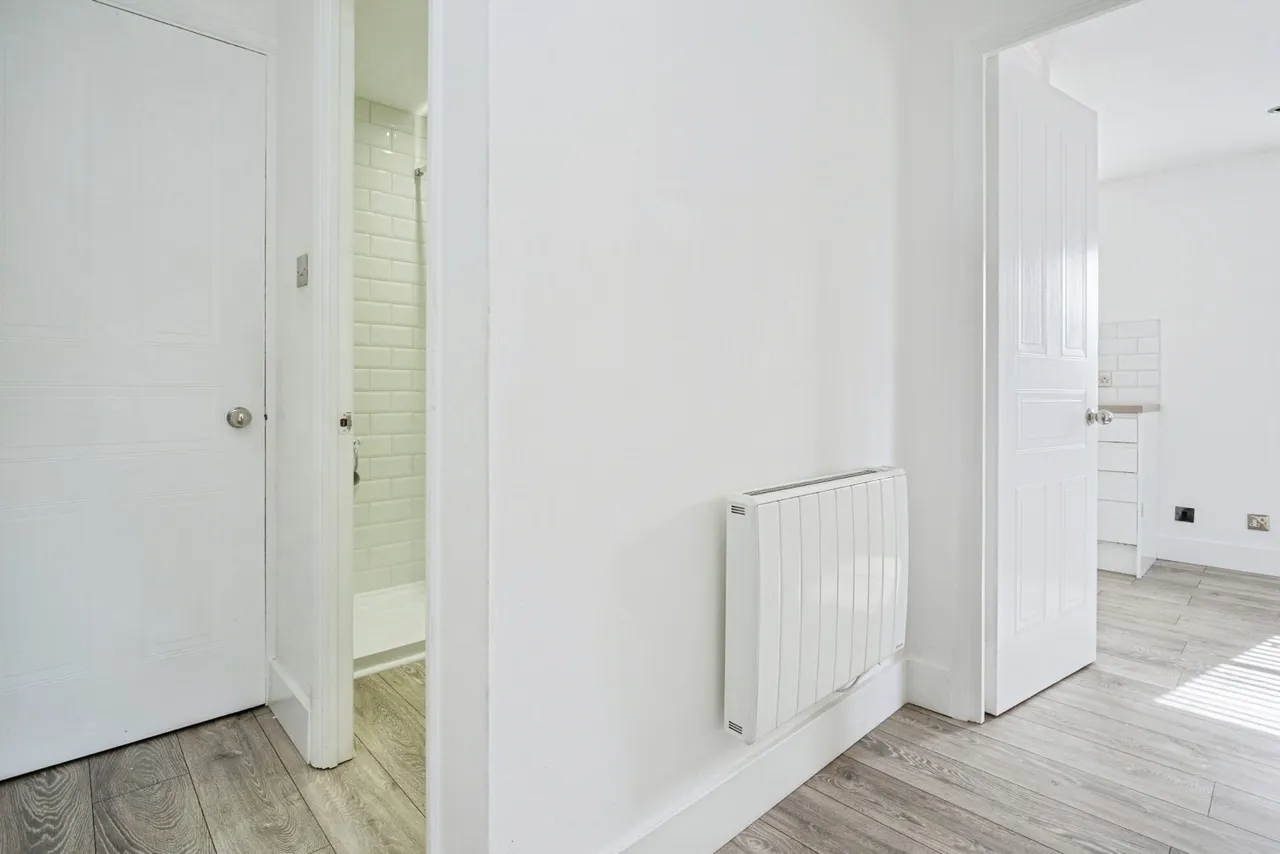 Thurlow Close, Chingford, E4, photo 4