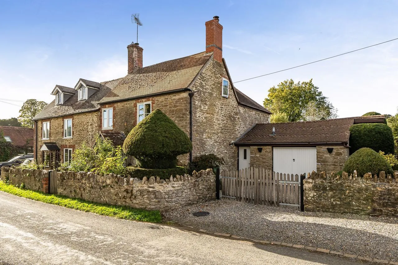 3 bed house for sale, Witham Friary, Frome, BA11