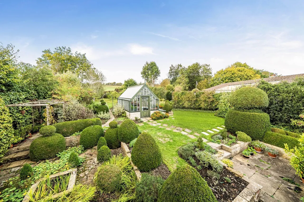 Witham Friary, Frome, BA11, photo 2