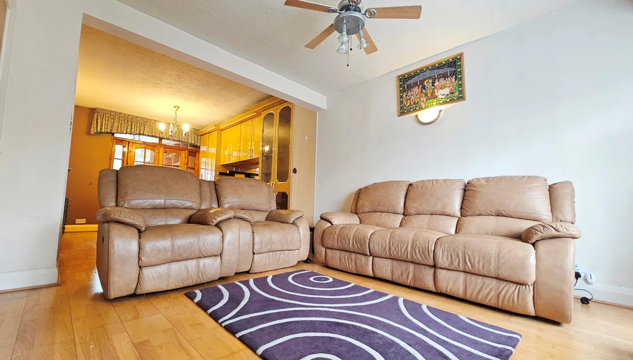 Morley Crescent East, Stanmore, HA7, photo 2