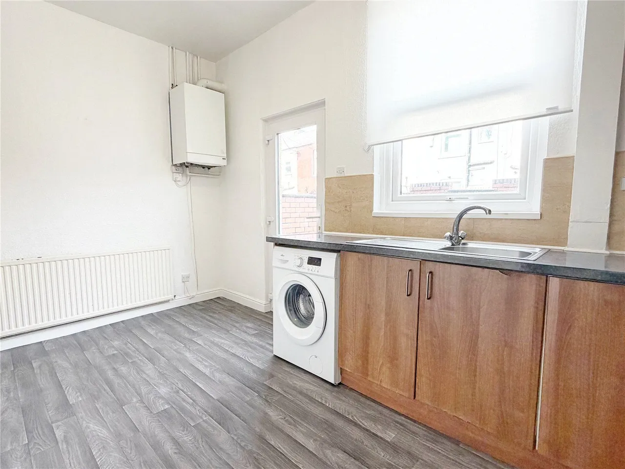 Grosvenor Street, Heywood, OL10, photo 4